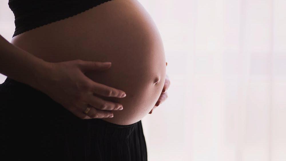 Omaha doctor urges pregnant patients to get COVID vaccine